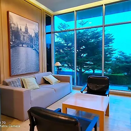 Peacefully River Front City Home, Refreshing Oasis