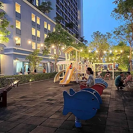 Peacefully River Front City Home, Refreshing Oasis