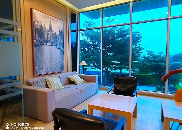 Peacefully River Front Home, Refreshing Oasis