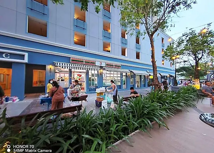 Peacefully River Front Home, Refreshing Oasis بانكوك